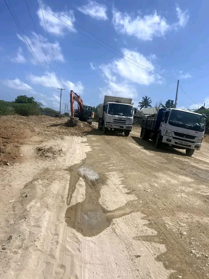Kilifi Governor Mung’aro Flags Off Tarmacking of Mjanaheri–Ngomeni Road