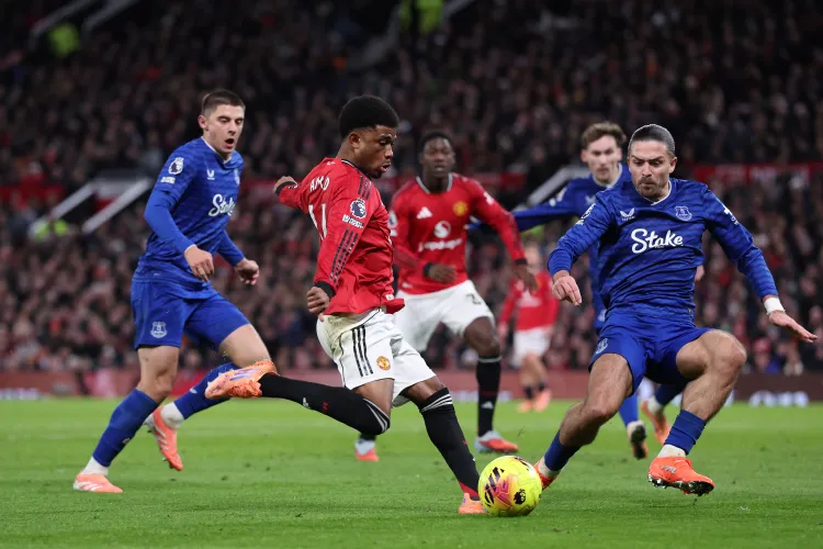 Manchester United Set to Clash with Everton in Premier League Thriller