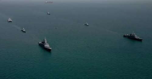 US and Iran Exchange Military Strikes as Fragile Ceasefire Faces Collapse
